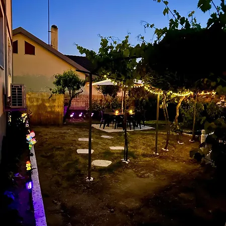 アパート O Jardim Magico Teixoso